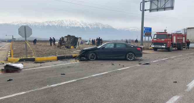 Isparta’da trafik kazası: 1 ölü, 2 yaralı
