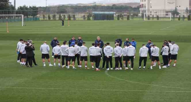 Trabzonspor, Adana Demirspor maçı hazırlıklarına başladı