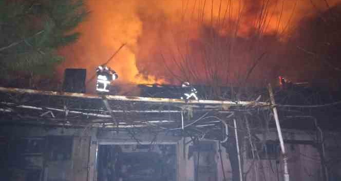 Tokat’ta garaj alev alev yandı