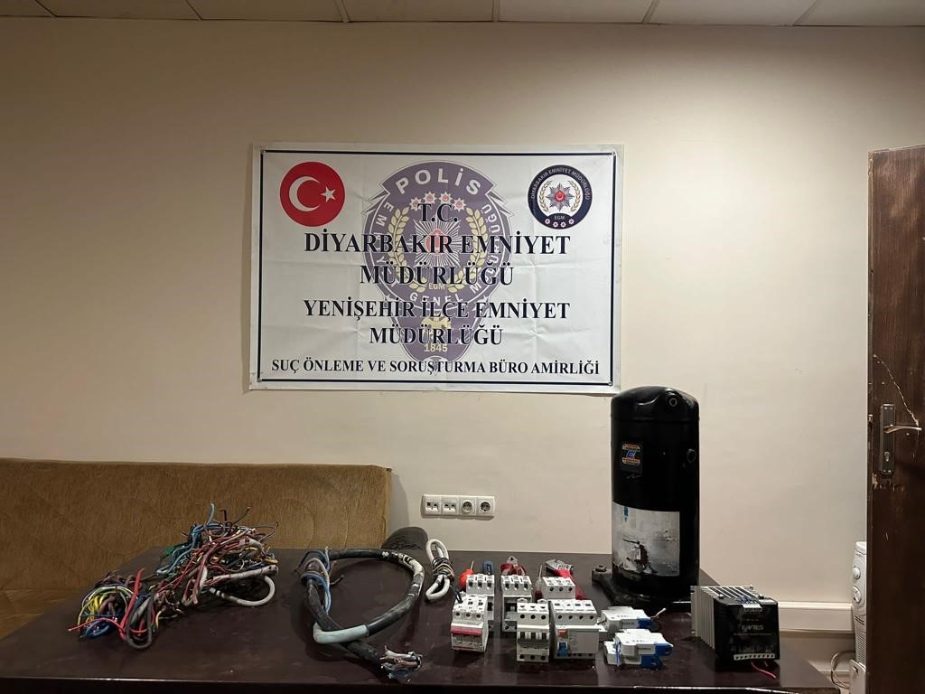 Diyarbakır’da sağlık ocağını hedef alan hırsızlar 130 saatlik görüntü izlenerek yakalandı