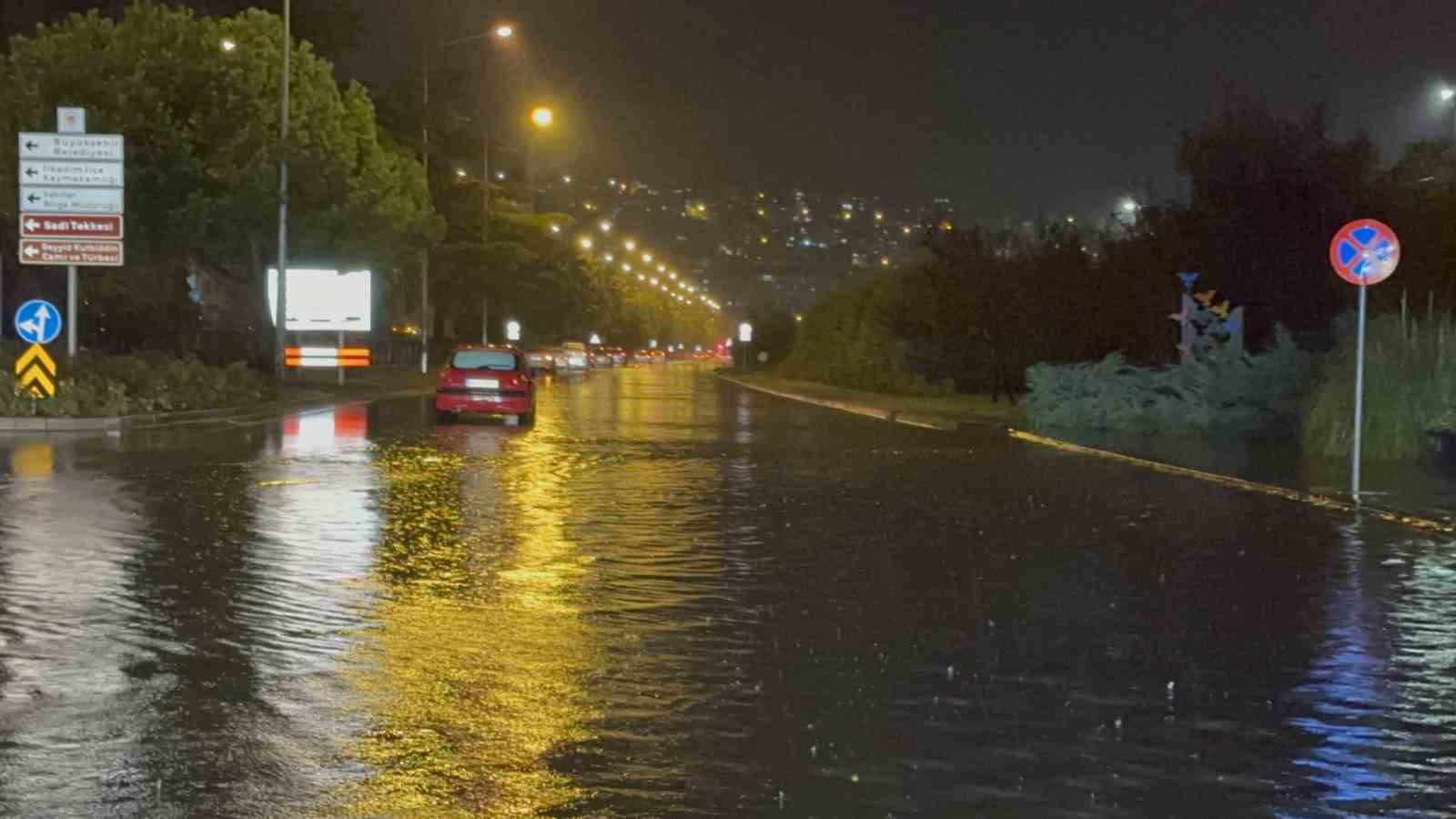 Samsun’da yağış nedeniyle eğitime bir gün ara verildi
