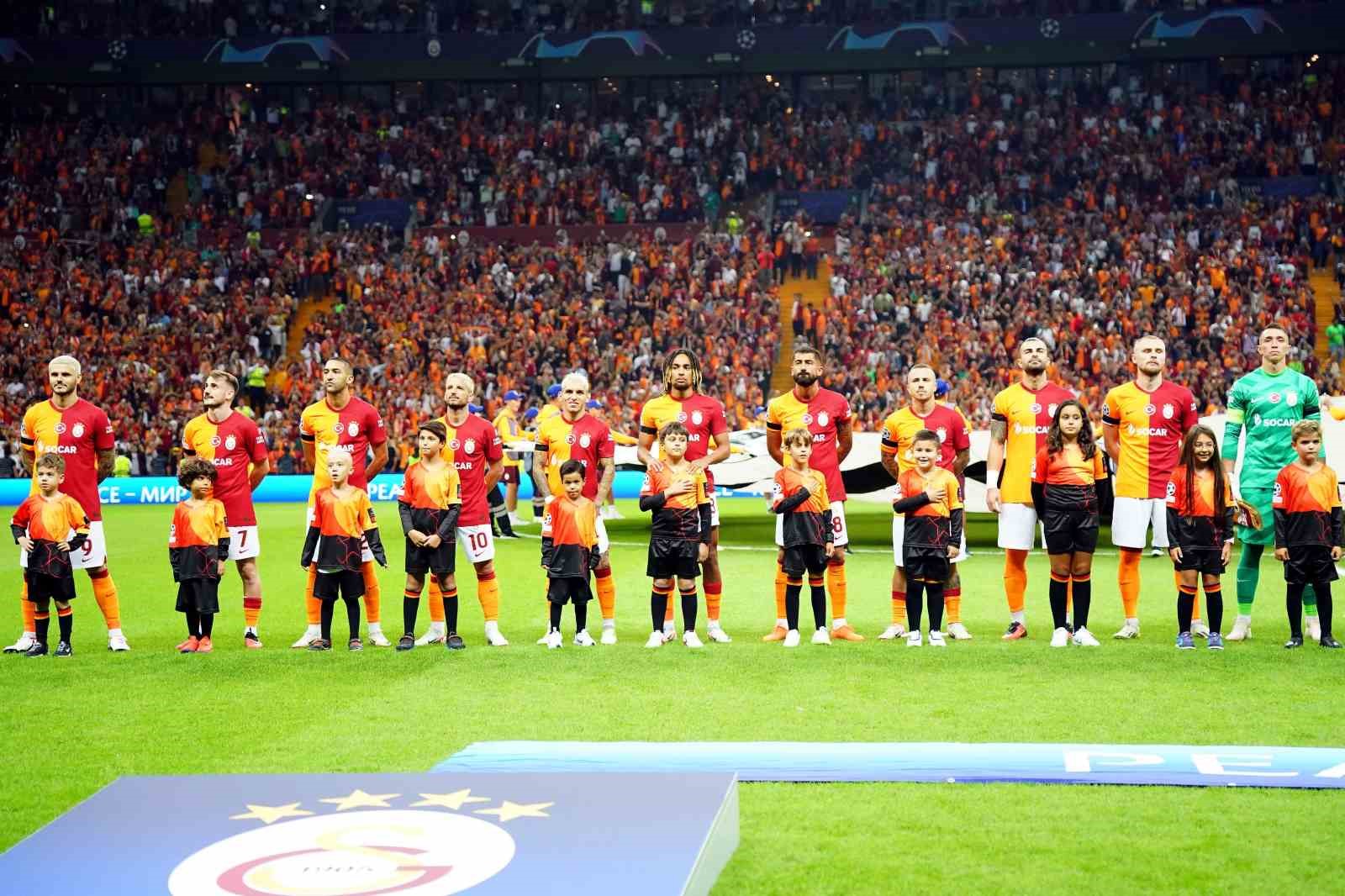 Manchester United ile Galatasaray 7. randevuda