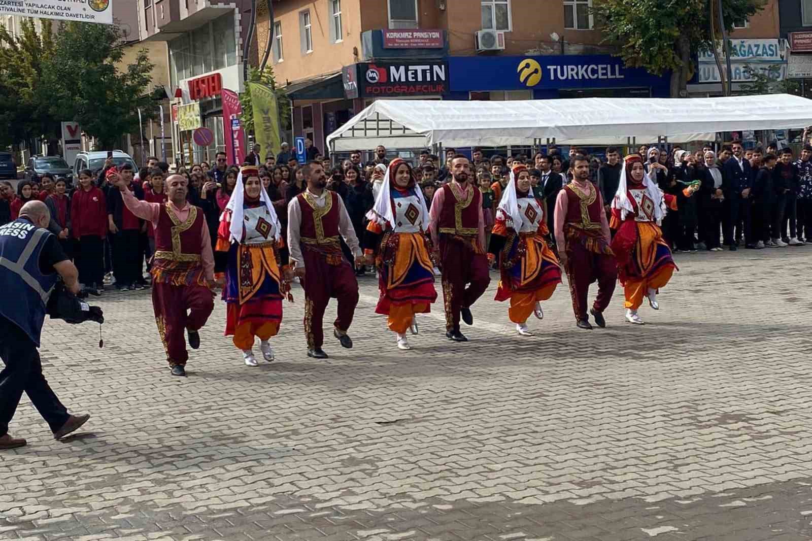 Kağızman’ın kurtuluş yıldönümü törenle kutlandı