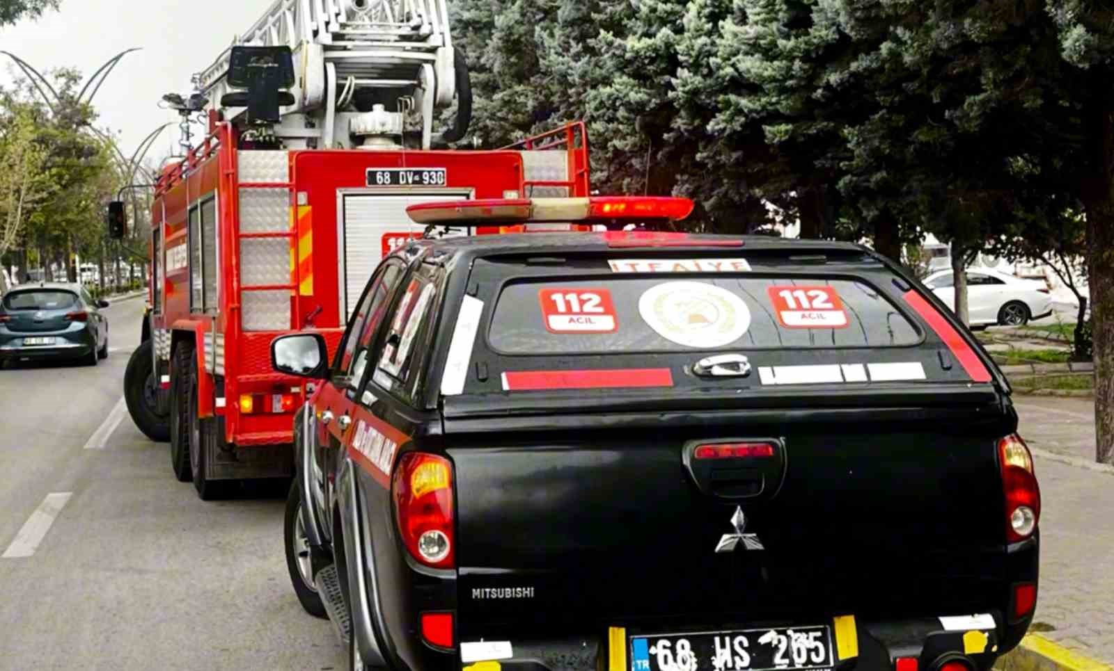 Aksaray&rsquo;da bunalıma giren kadın kendini eve kilitledi

