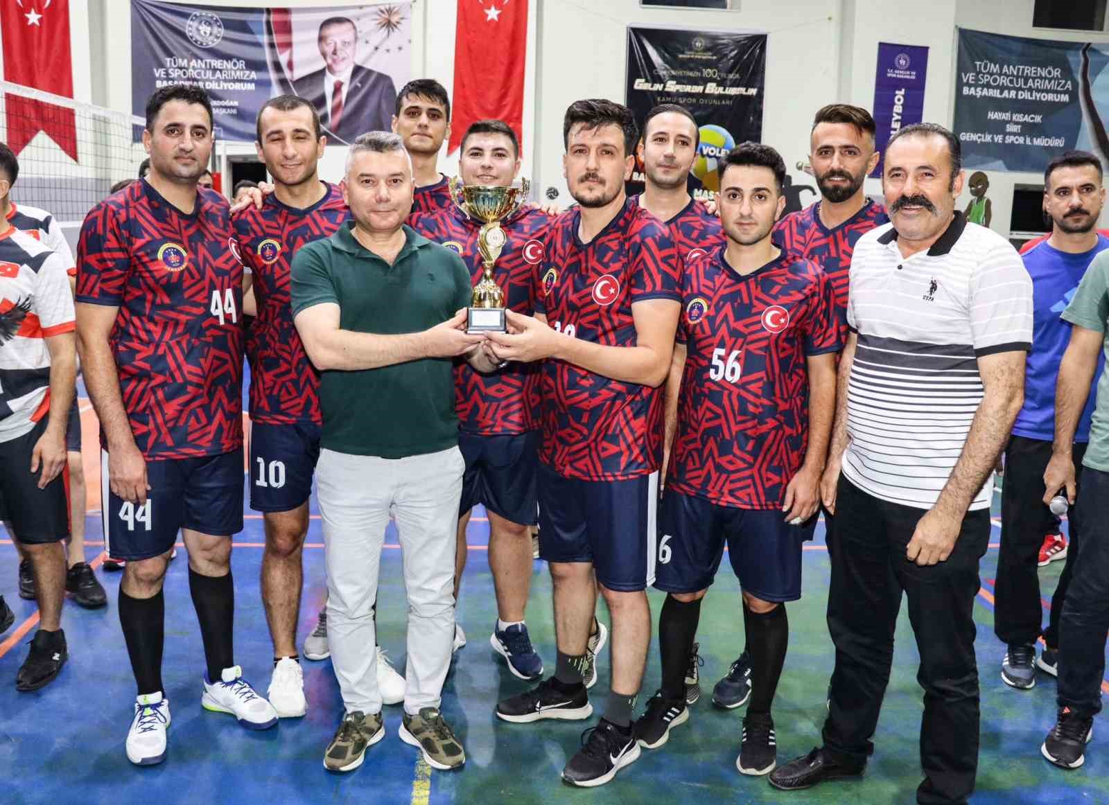 Kurumlararası voleybol turnuvasında şampiyon jandarma oldu