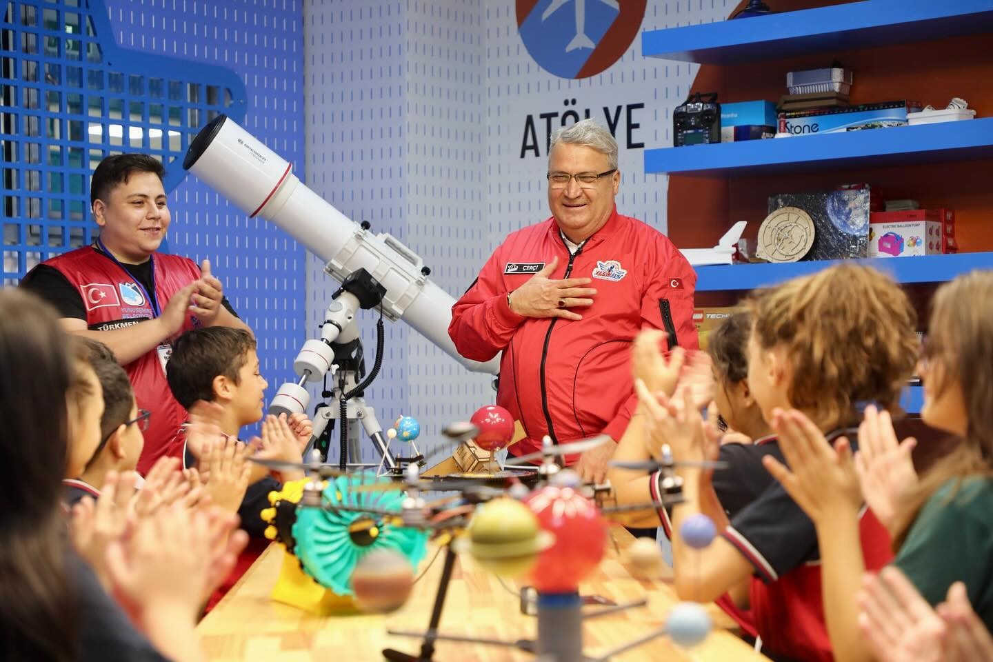 Yunusemreli VEGA takımı TEKNOFEST&rsquo;ten &ouml;d&uuml;lle d&ouml;nd&uuml;
