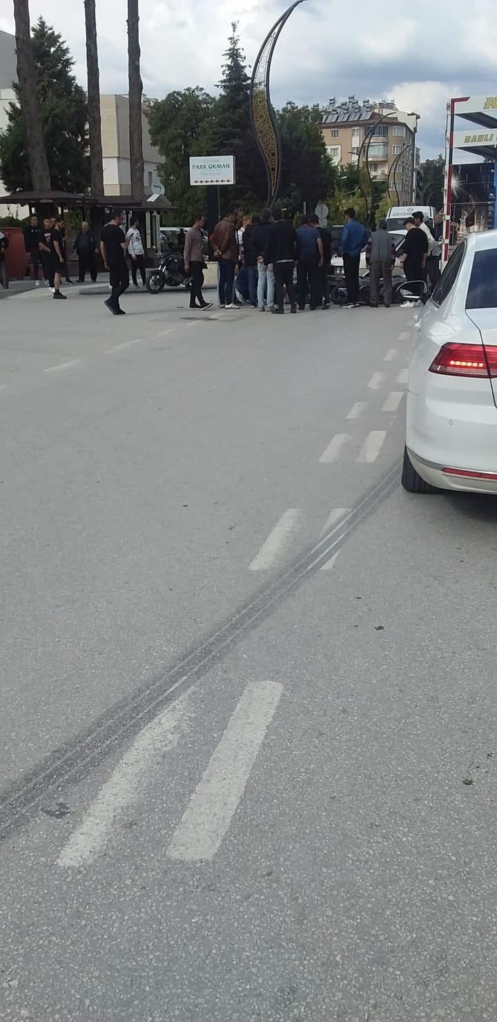 Burdur&rsquo;da motosiklet ile otomobil &ccedil;arpıştı: 1 yaralı
