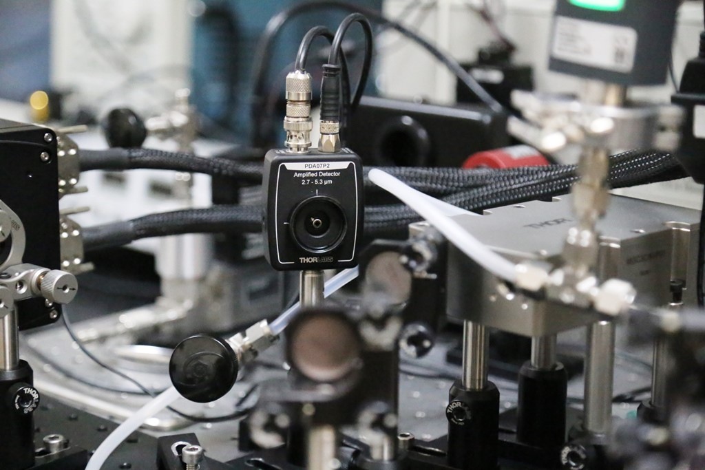 AS&Uuml;&rsquo;de iğnesiz şeker &ouml;l&ccedil;&uuml;m&uuml; i&ccedil;in lazer tabanlı cihaz geliştirildi
