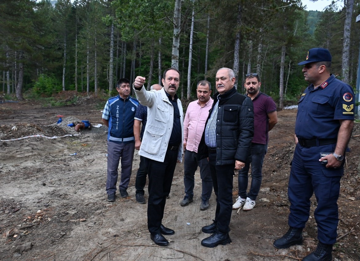 Asrın felaketinde fay kırılmalarıyla kaybolan su kaynakları yeniden gün yüzüne çıkarıldı