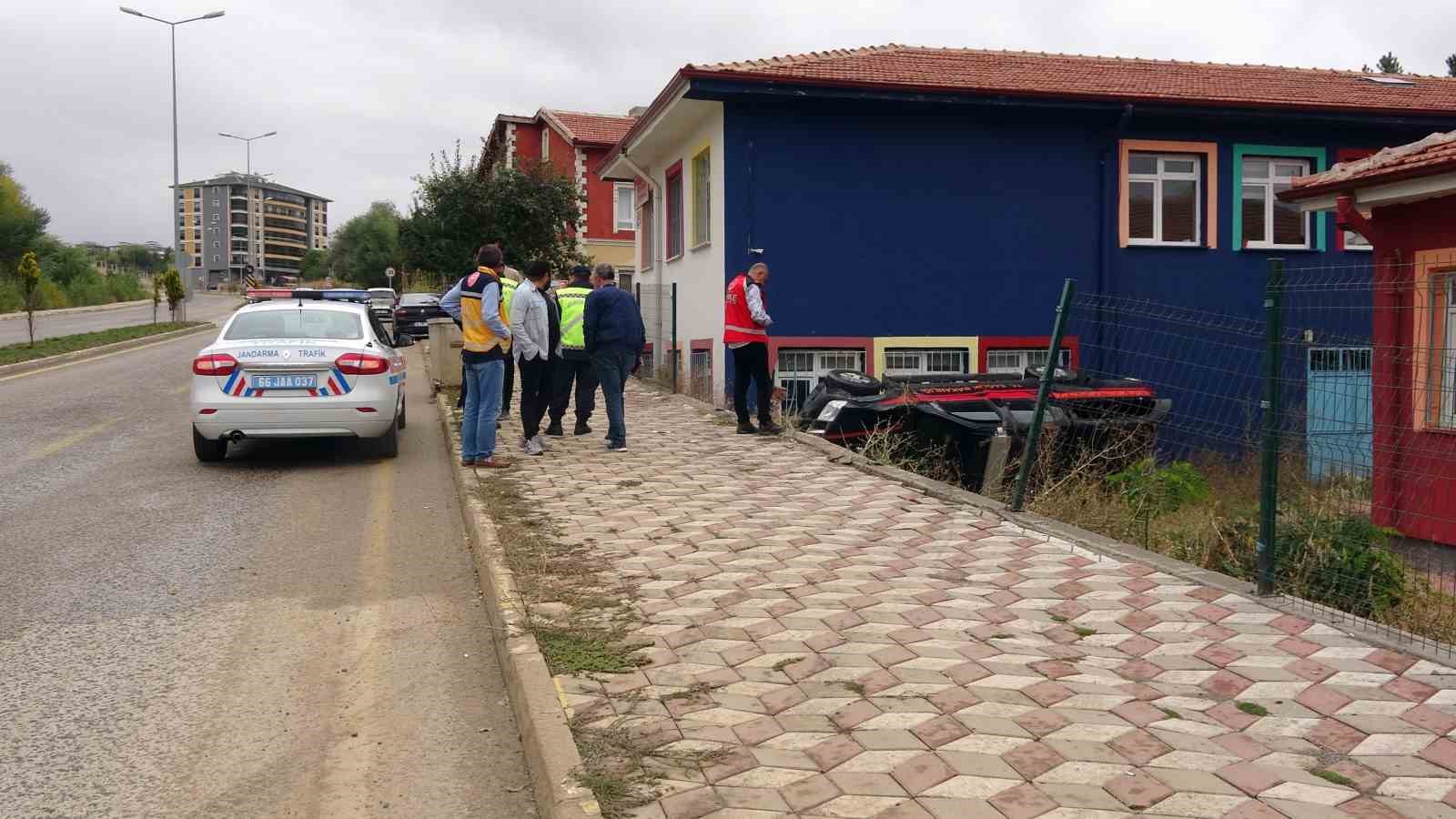Yozgat&rsquo;ta UMKE aracı okul bah&ccedil;esine devrildi
