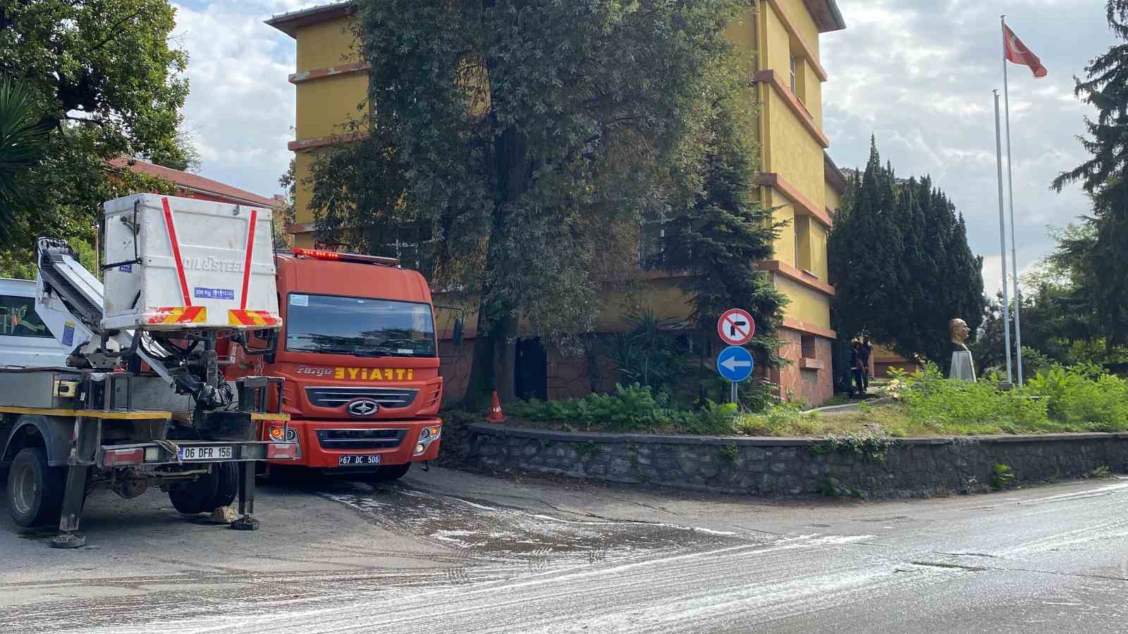 Kıvılcım ateşi yangına sebep oldu
