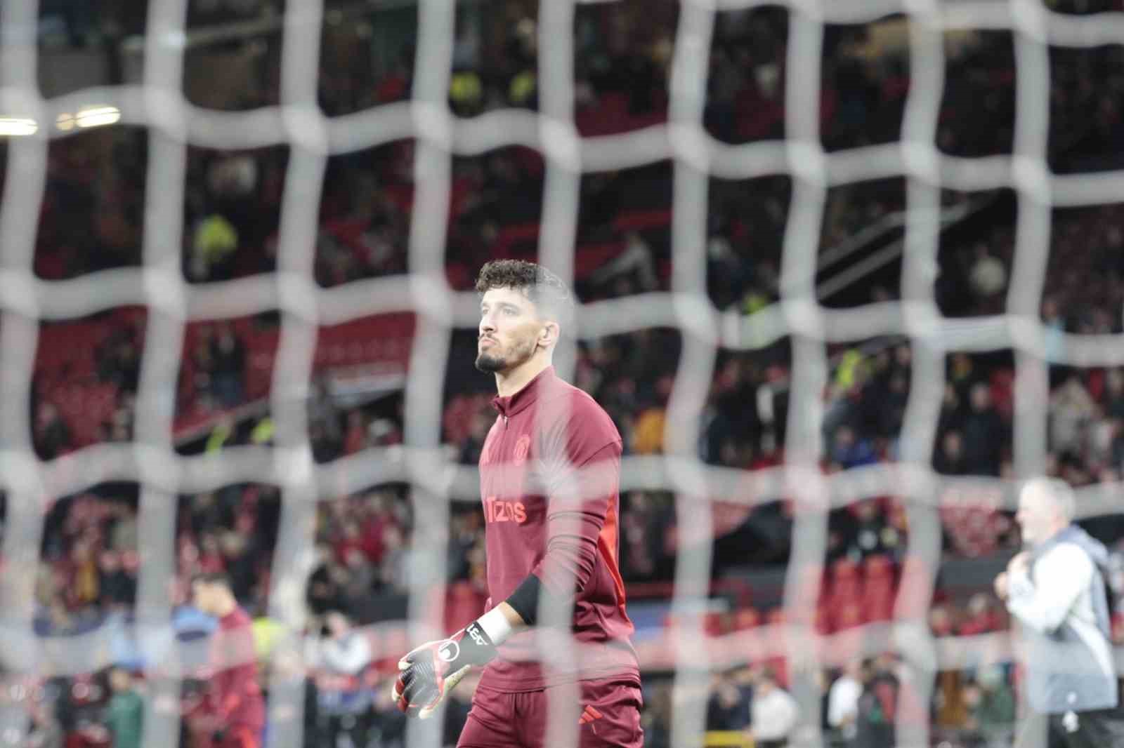 UEFA Şampiyonlar Ligi: Manchester United: 1 - Galatasaray: 1 (İlk yarı)
