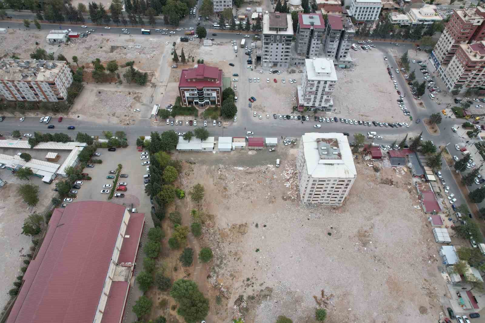 Başkan G&uuml;ng&ouml;r&rsquo;den konut a&ccedil;ıklaması: &ldquo;Şehrimize 110 bin konut yapılıyor&rdquo;
