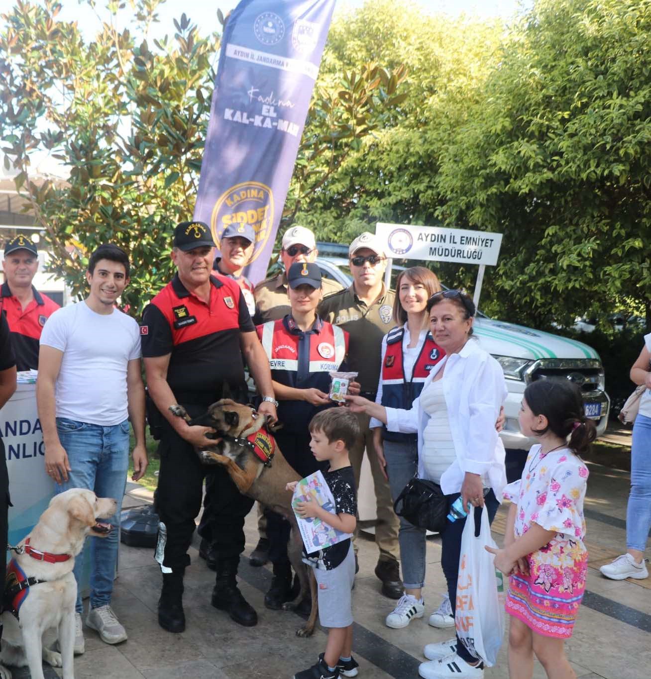 Aydın’da ’Dünya Hayvanları Koruma Günü’ etkinlikleri