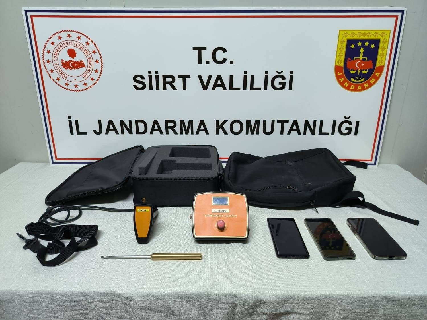 Botan Milli Parkı’nda define arayan 3 şüpheli suçüstü yakalandı
