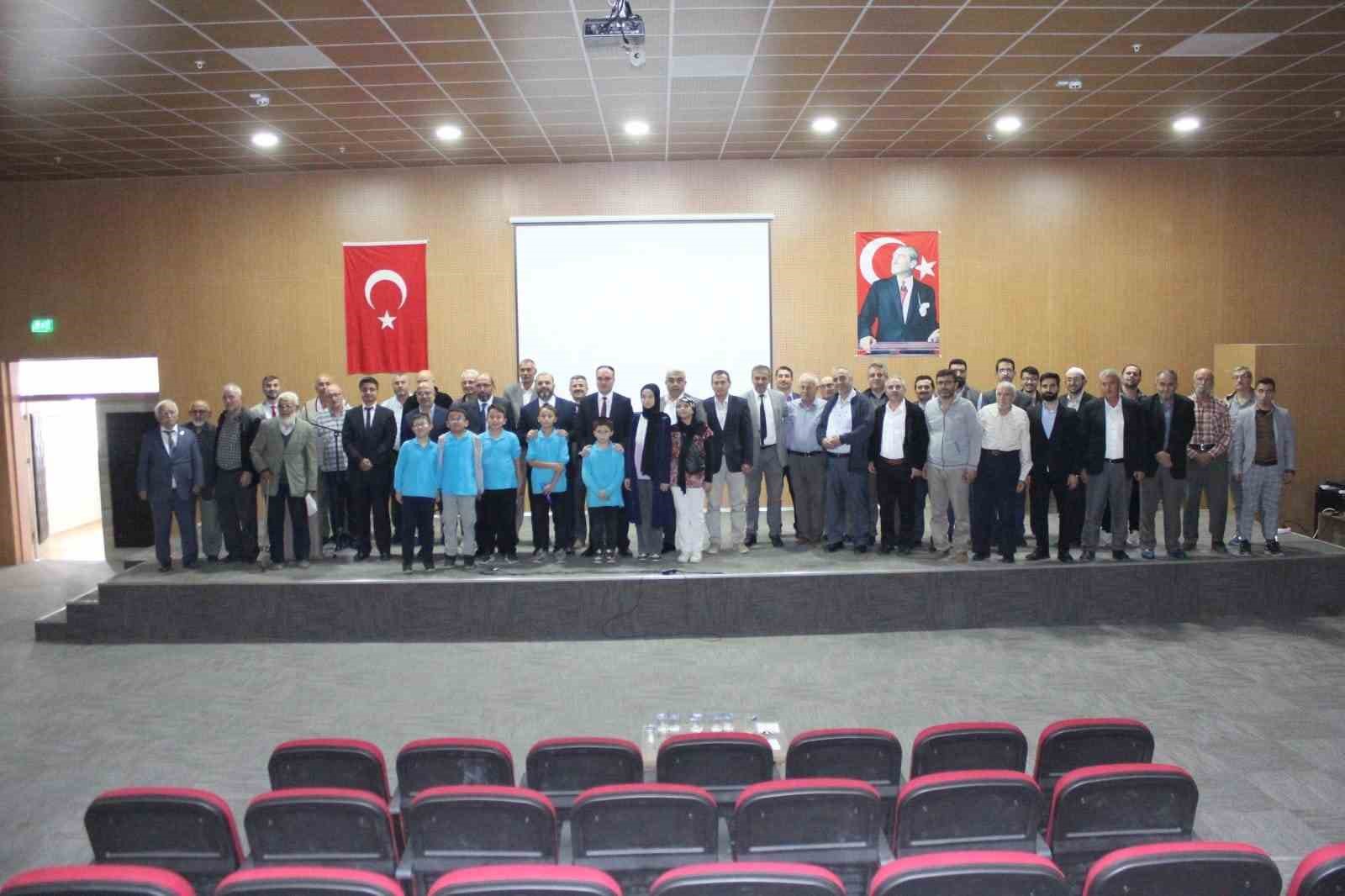 Hisarcık’ta “Peygamberimiz, iman ve istikamet” konulu konferans