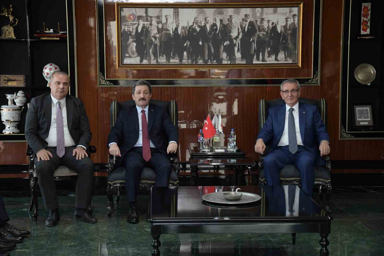 Vali Tavlı: 'Daha iyi yerlere gelmek için hepimiz paydaşız'