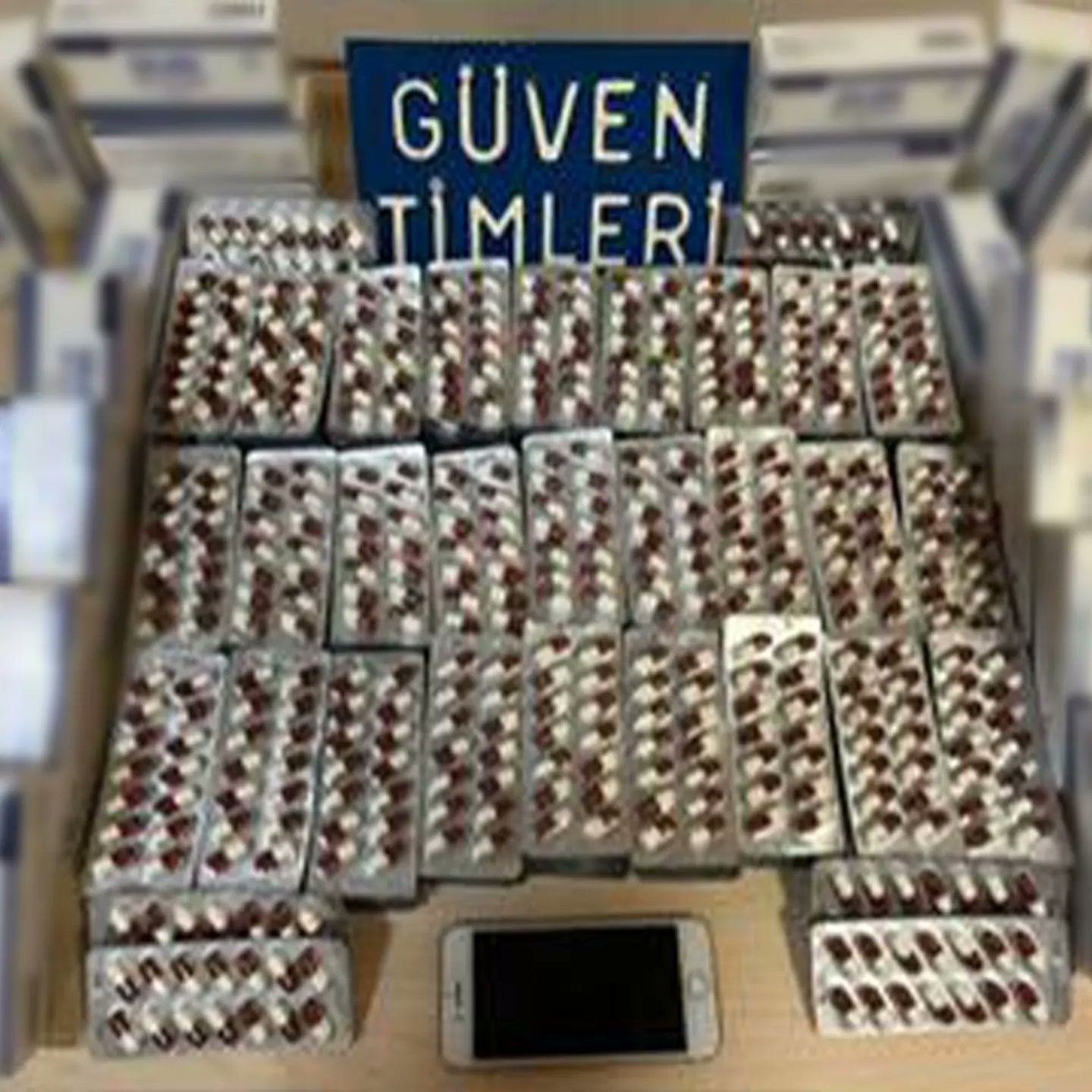 İzmir&rsquo;de yunus polisleri g&uuml;ven veriyor
