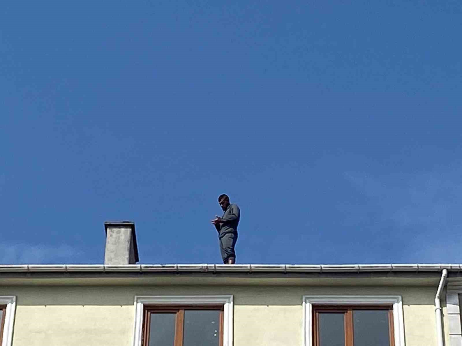 6 katlı binada intihar girişimi
