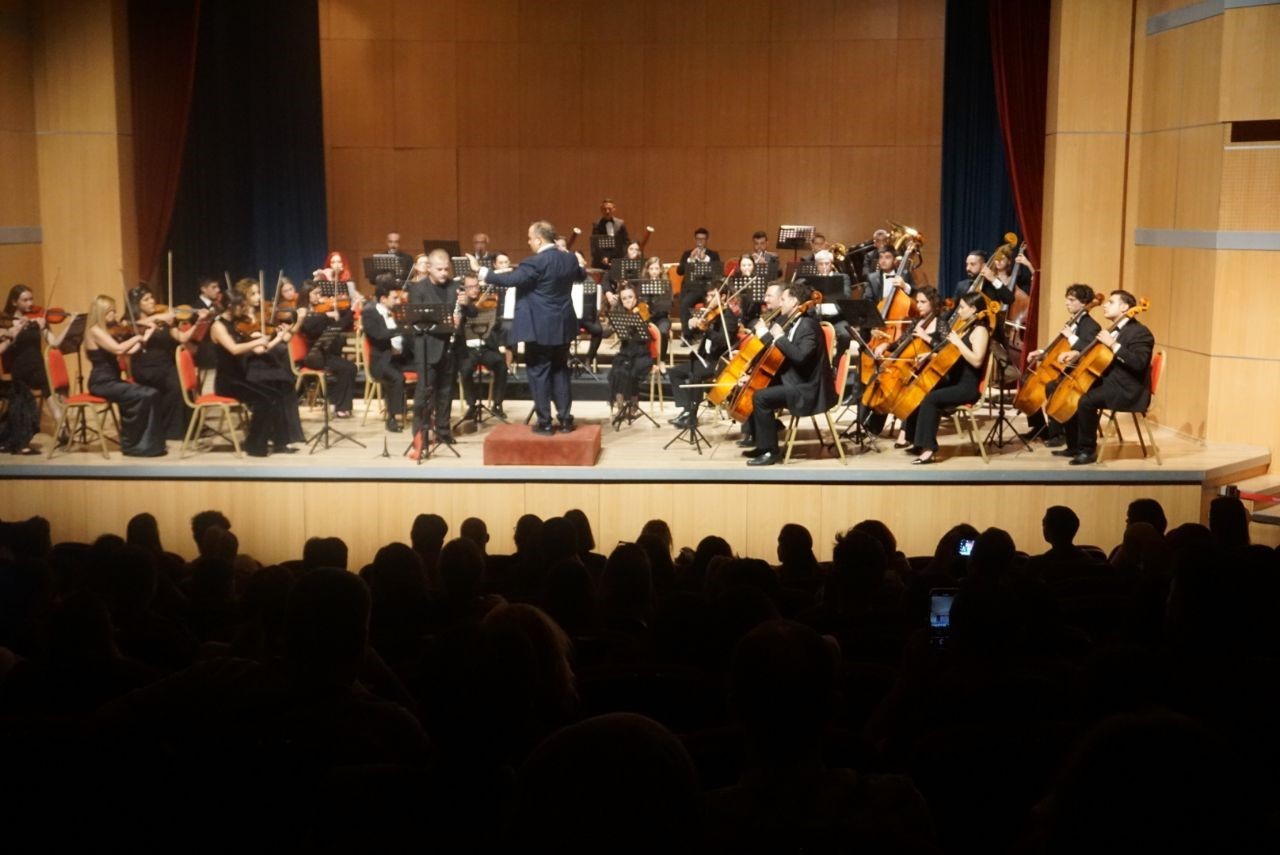 Balkan Senfoni Orkestrası konseri yoğun ilgiyle izlendi
