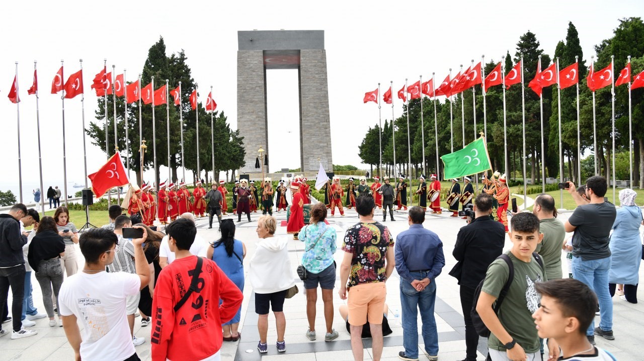 Osmaniye Belediyesi Mehter Takımı’ndan Çanakkale Şehitler Abidesi’nde konser