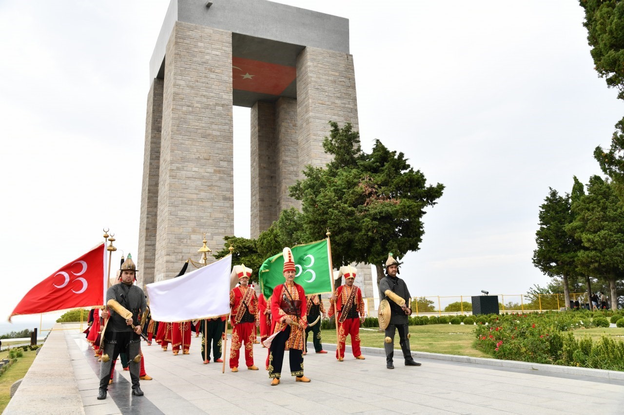 Osmaniye Belediyesi Mehter Takımı’ndan Çanakkale Şehitler Abidesi’nde konser
