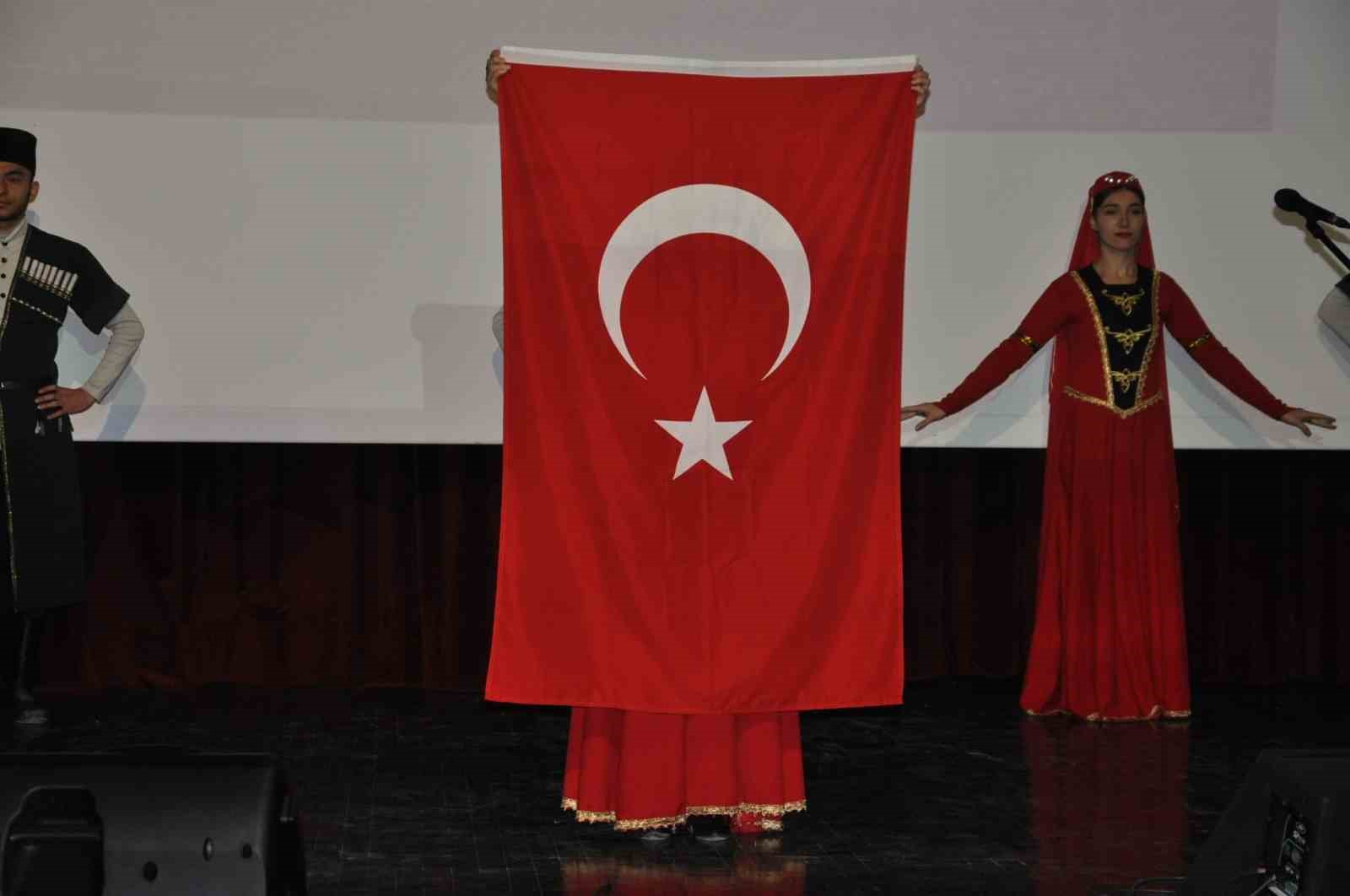 Atat&uuml;rk&rsquo;&uuml;n Kars&rsquo;a gelişinin 99&rsquo;uncu yılı kutlandı
