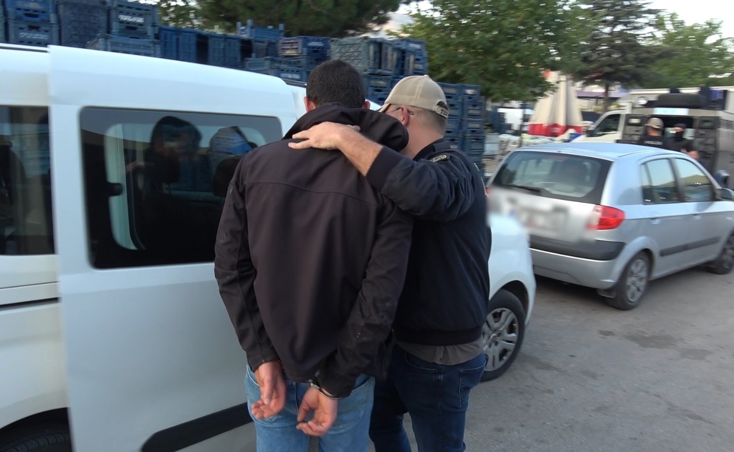 Isparta’da DEAŞ operasyonunda 2 kişi yakalandı