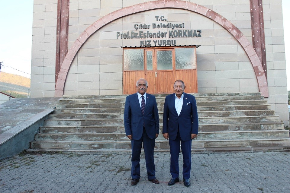 Prof. Dr. Esfender Korkmaz &Ccedil;ıldır&rsquo;ı ziyaret etti
