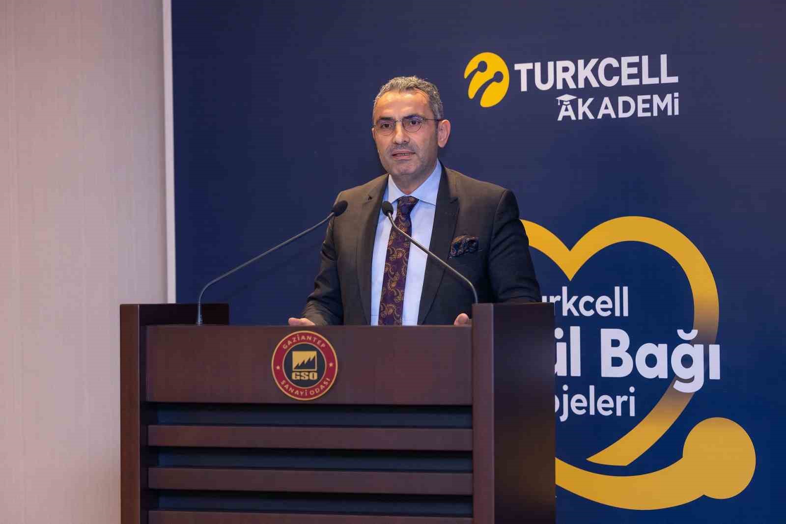 Turkcell, Gaziantep’te afetzedelere eğitim verecek