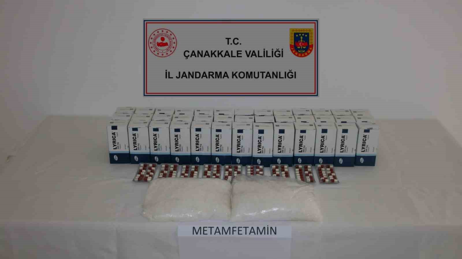 &Ccedil;anakkale&rsquo;de jandarmadan uyuşturucu operasyonu: 6 tutuklama
