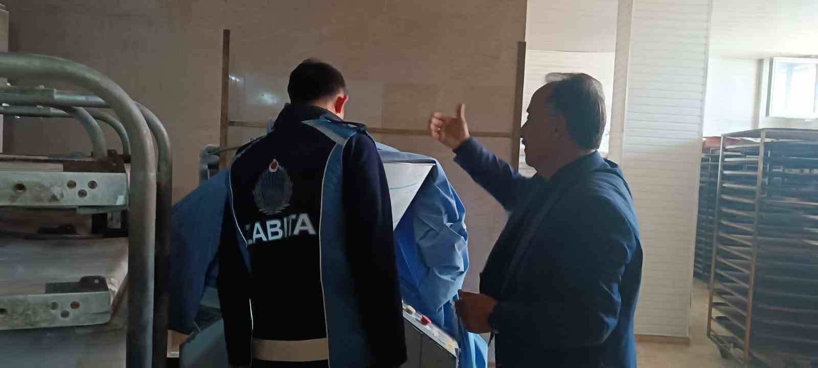 Hakkari’de Fırınlara şafak denetimi: 3 fırına ceza