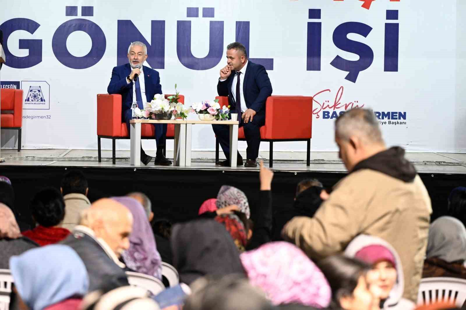 Isparta&rsquo;da ge&ccedil;en yıl evi yanan aileye yeni evinin anahtar teslimi ger&ccedil;ekleştirildi
