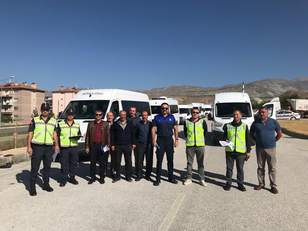 Okul servisleri denetlendi
