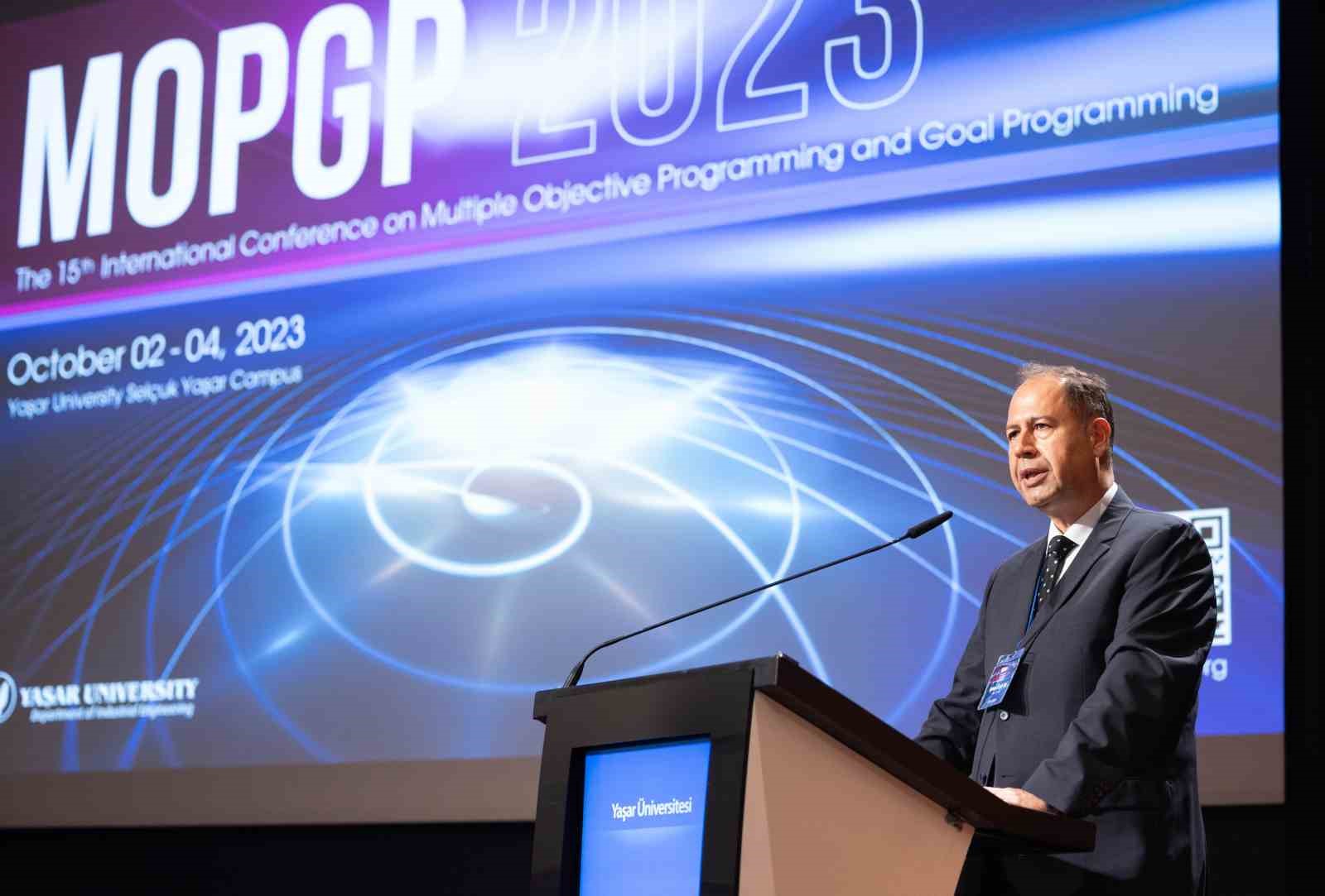 Bilim adamları &lsquo;S&uuml;rd&uuml;r&uuml;lebilirlik&rsquo; i&ccedil;in İzmir&rsquo;de buluştu
