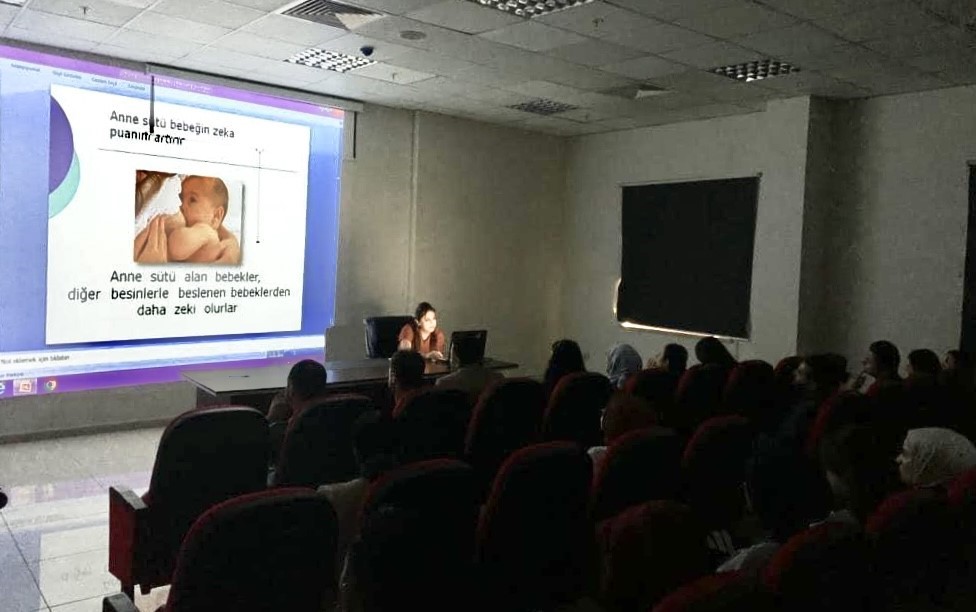 Silopi&rsquo;de anne s&uuml;t&uuml; farkındalık etkinliği
