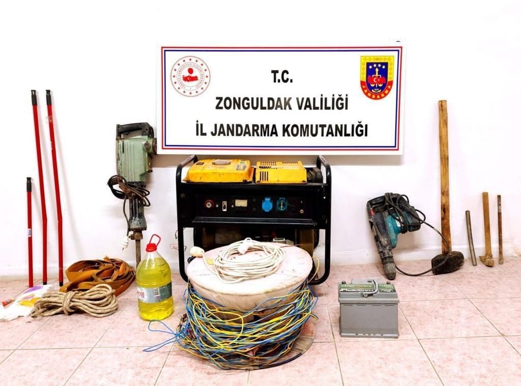 Zonguldak’ta kaçak kazı yapan 7 kişi yakalandı