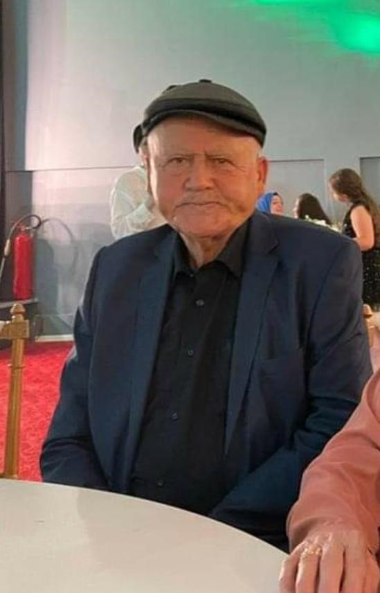 Devrilen trakt&ouml;r&uuml;n s&uuml;r&uuml;c&uuml;s&uuml; &ouml;ld&uuml;
