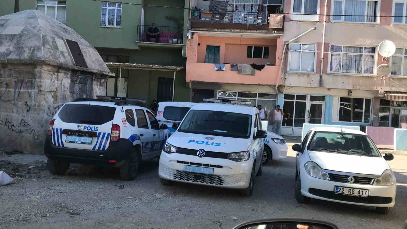 Edirne’de silahlı kavga: Baba yaralandı, oğlu öldü