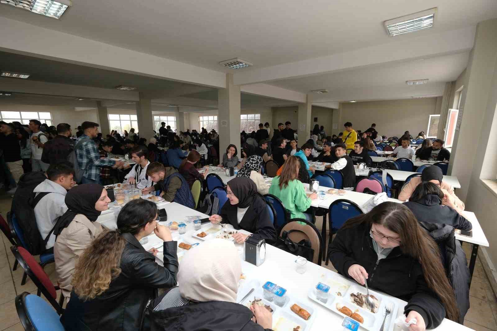 TOGÜ’de ilk defa öğrenciler kendi yemeğini belirledi