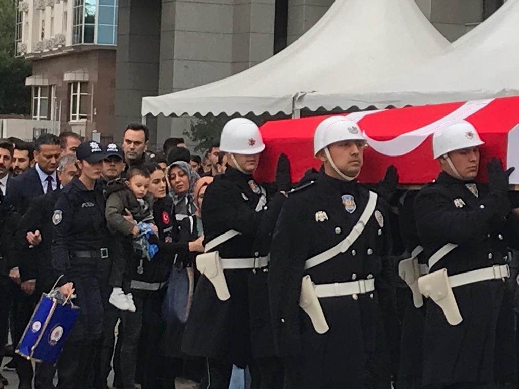 Şehit polis Cihat Ermiş için İstanbul Emniyet Müdürlüğü’nde tören düzenlendi
