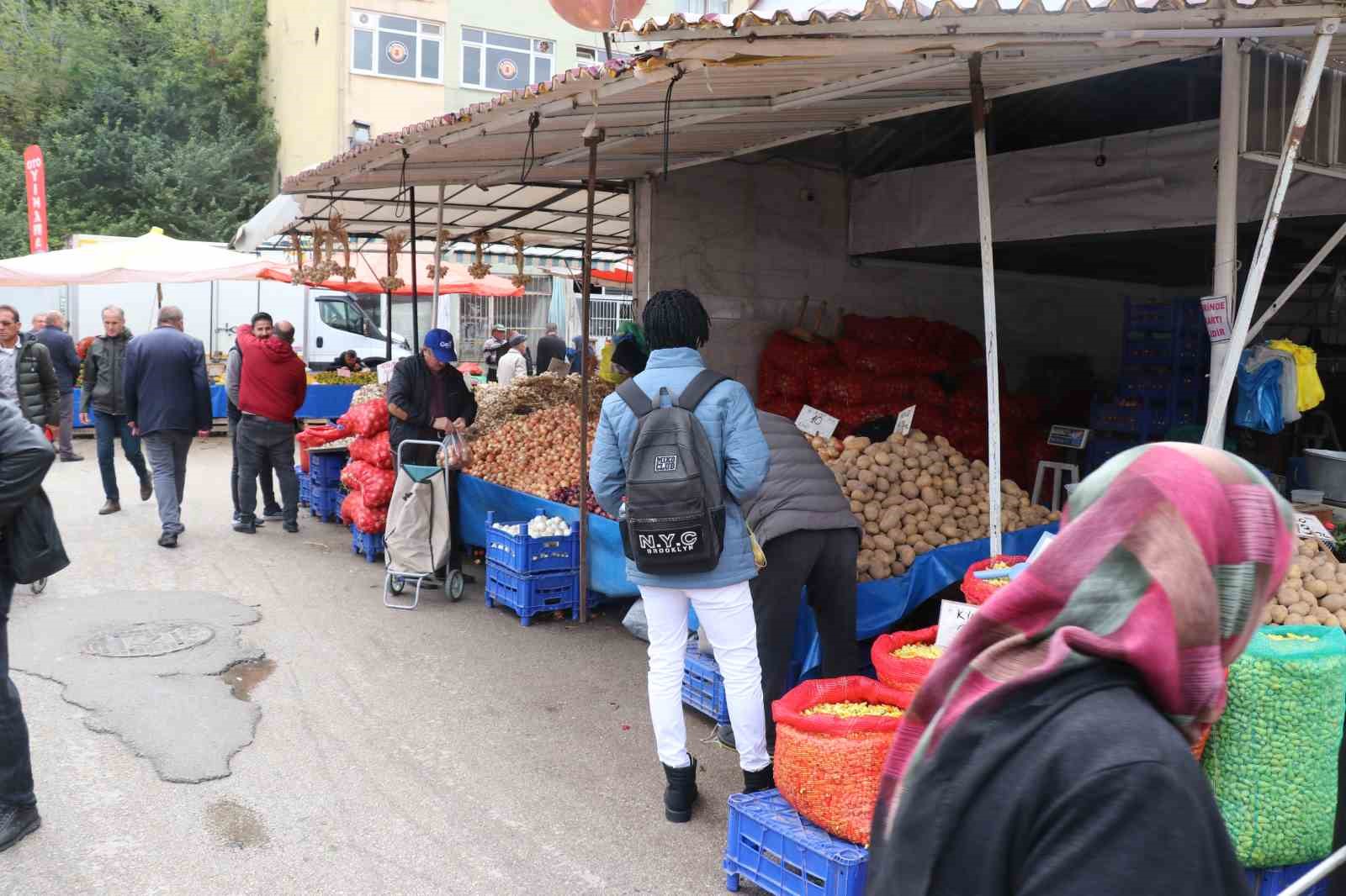 Bolu patatesi tezgahlardaki yerini aldı
