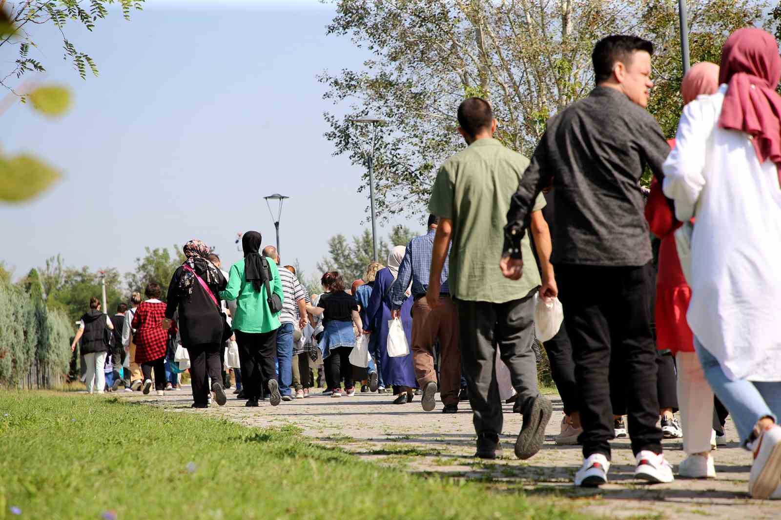 Sakarya Büyükşehir’in özel çocukları doğanın tadını çıkardı