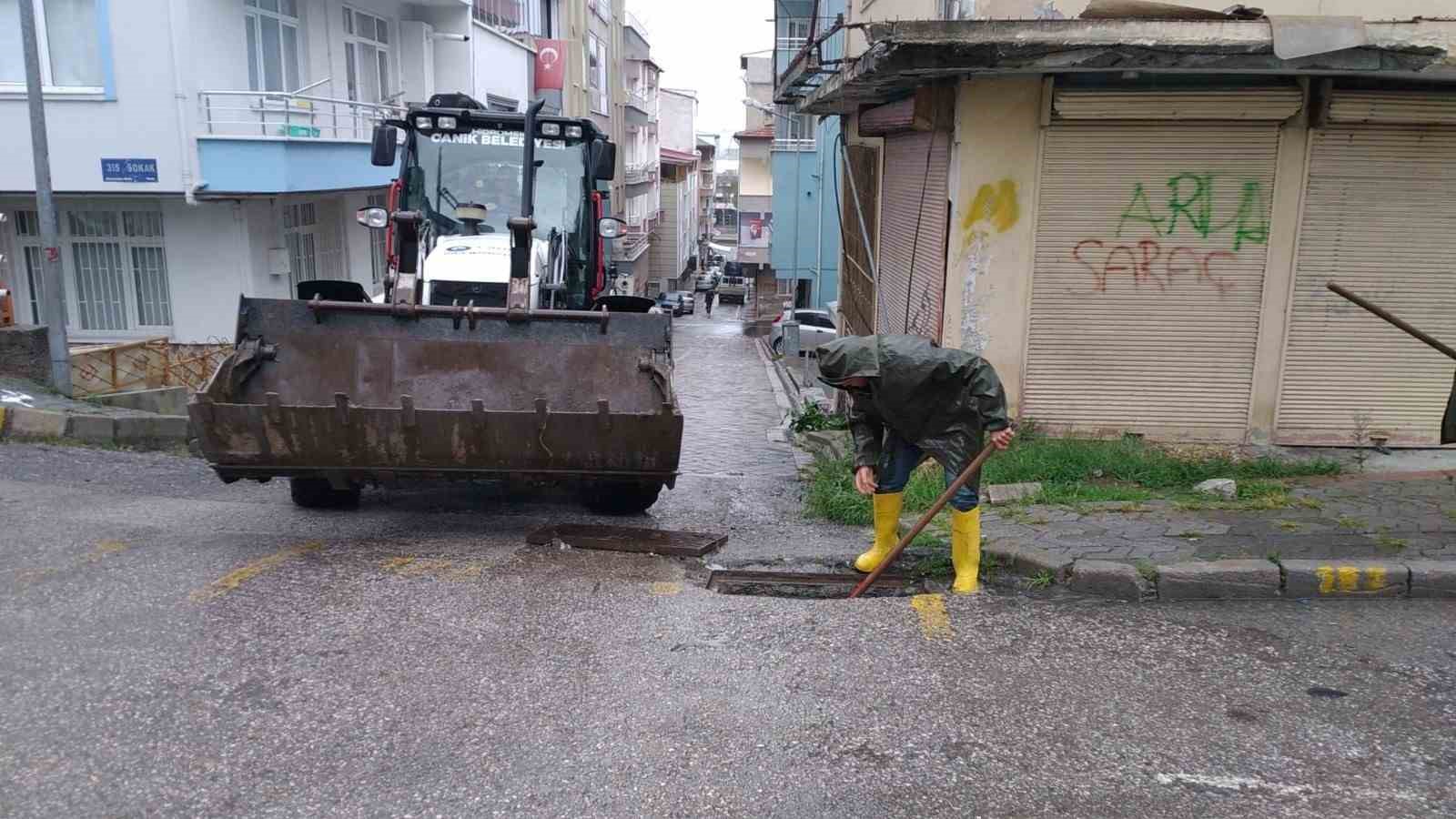 Canik'te sağanak teyakkuzu