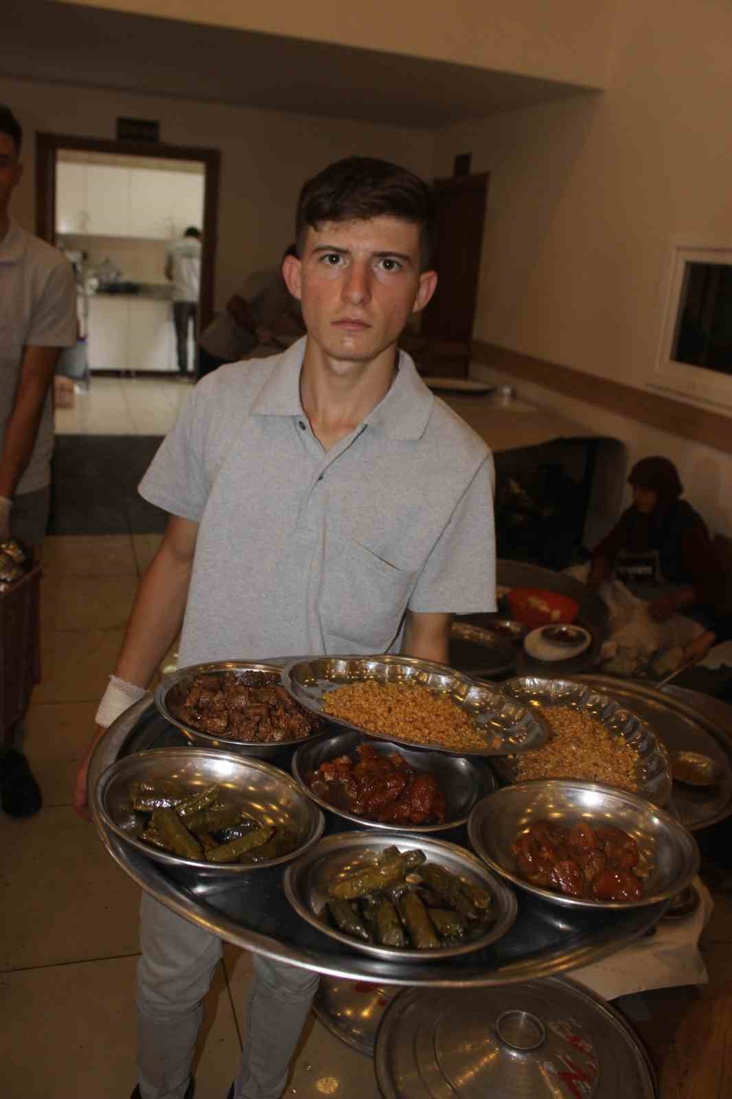 Karapınar d&uuml;ğ&uuml;n yemekleri y&ouml;resel lezzetleriyle &ouml;n plana &ccedil;ıkıyor
