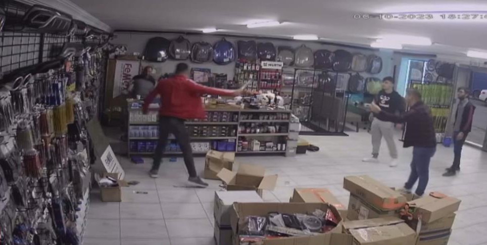 Gittikleri iş yerinde dehşet saçan baba yakalandı