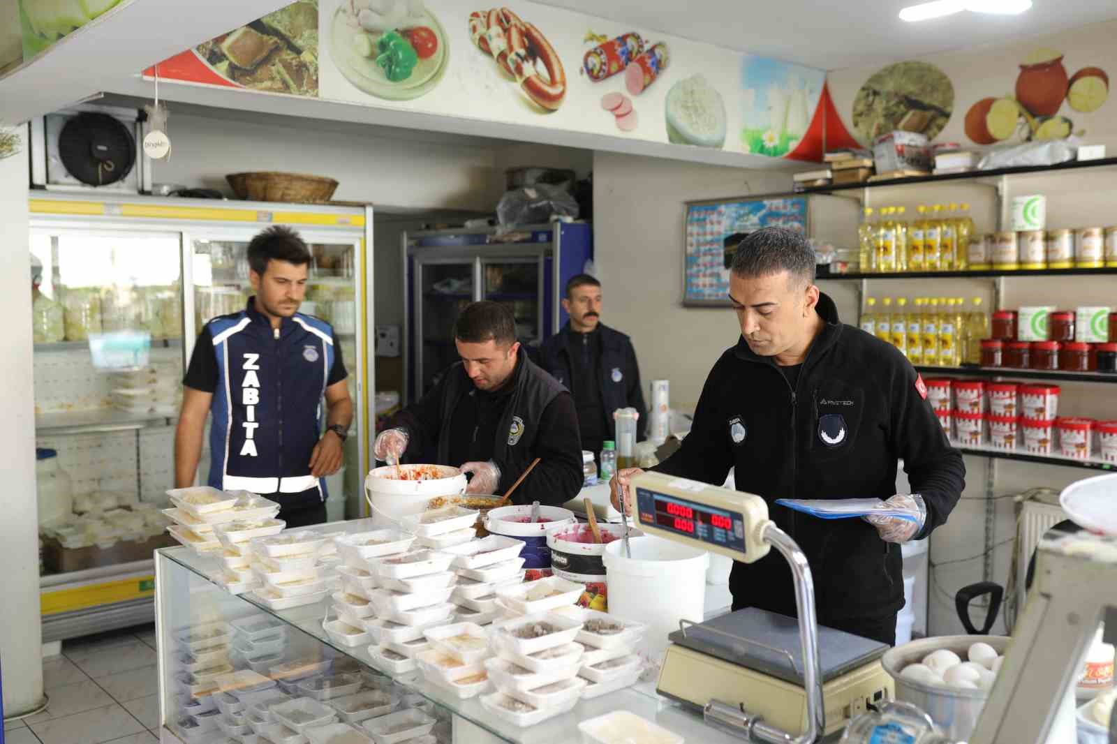 Bing&ouml;l&rsquo;de zabıtadan sıkı denetim
