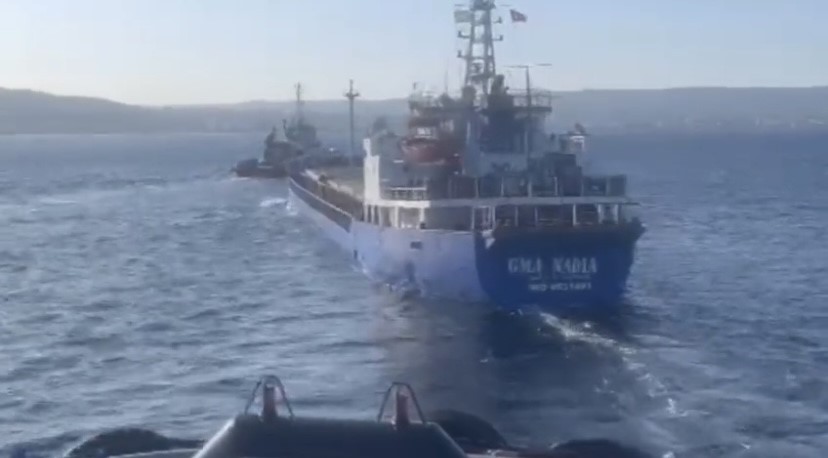 Çanakkale Boğazı’nda genel kargo gemisi dümen arızası yaptı