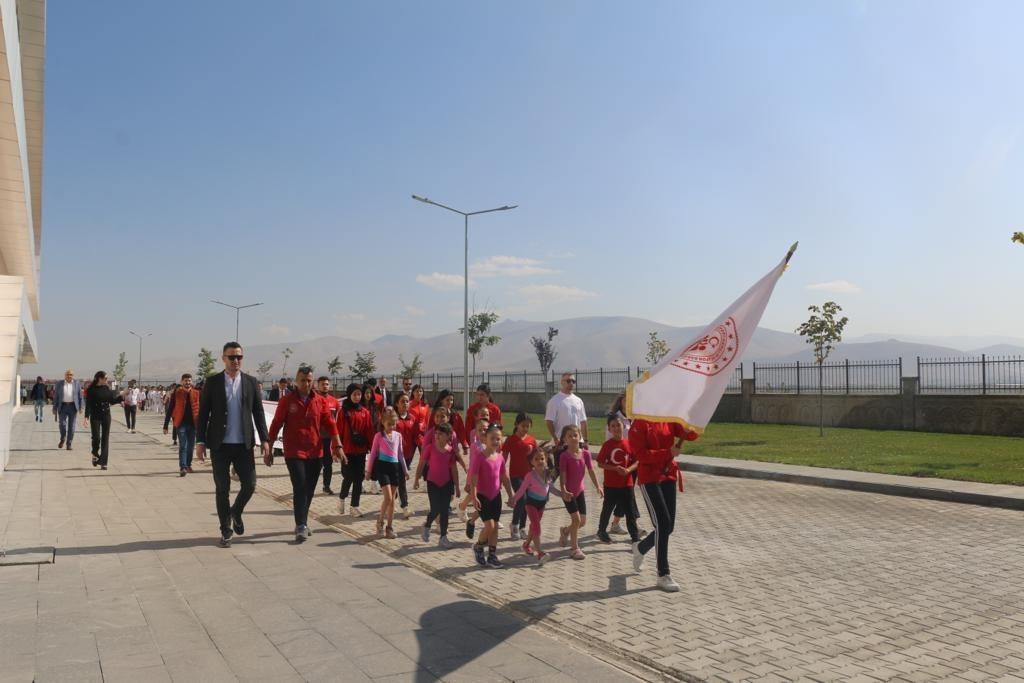 Niğde’de Amatör Spor Haftası açılışı yapıldı