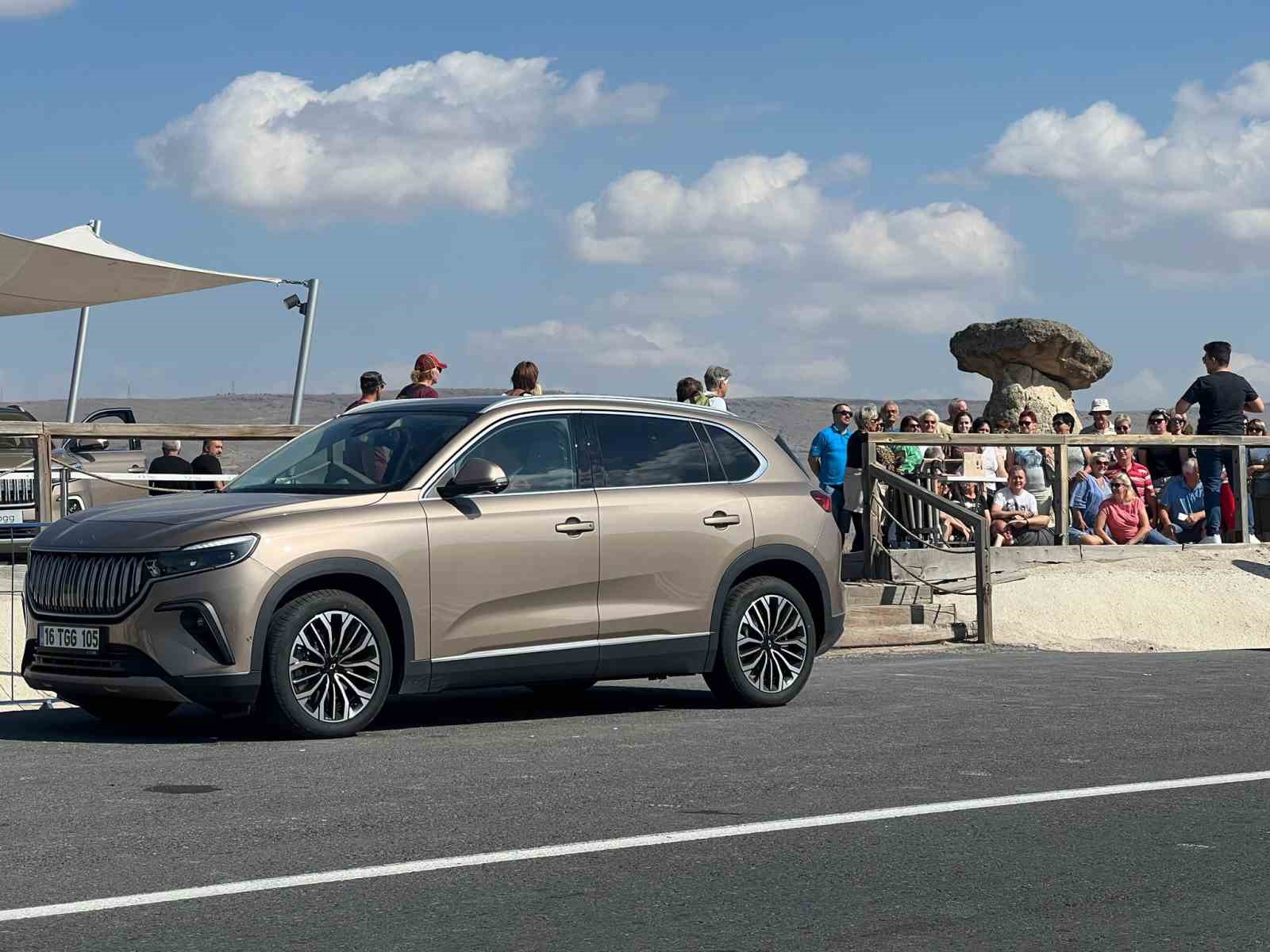 Kapadokya rengi Togg rengini aldığı topraklarda vatandaşlarla buluştu
